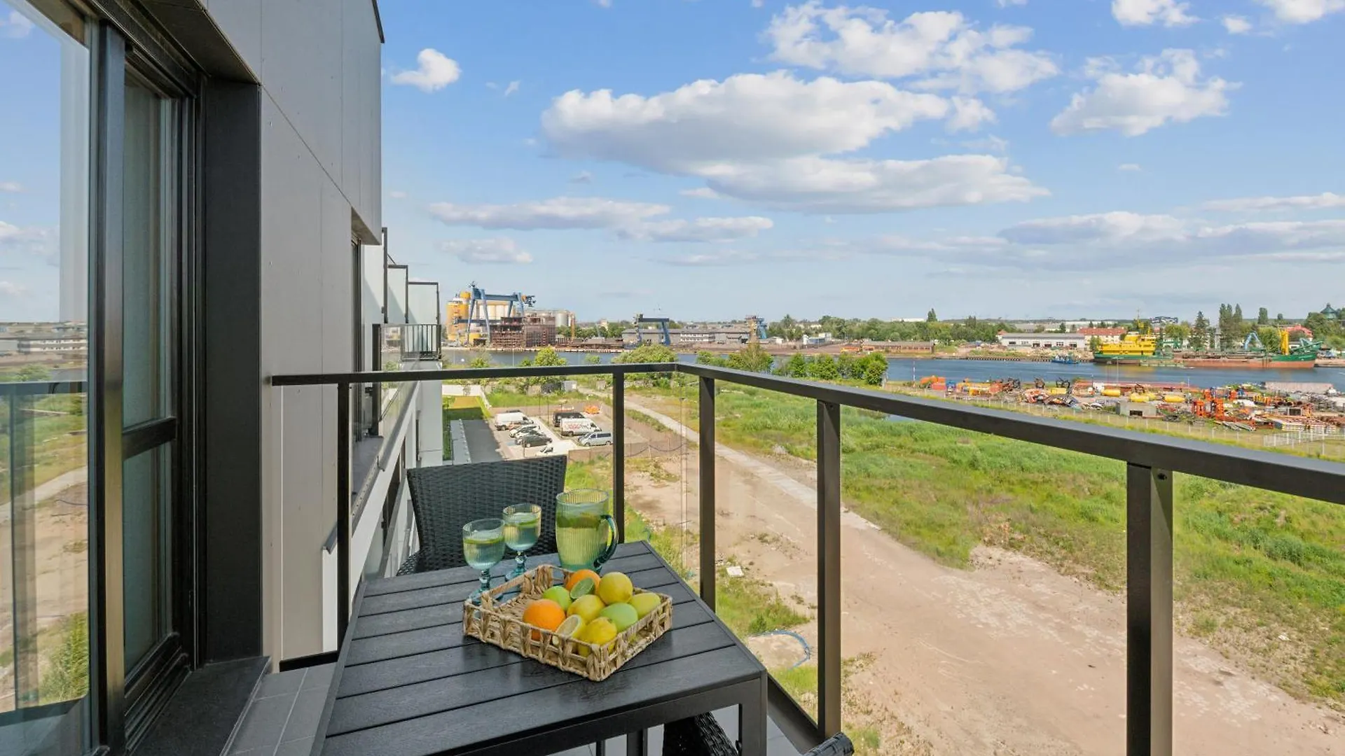 Nadmotlawie Estate Gym, Sauna & Parking By Downtown Apartments Gdansk